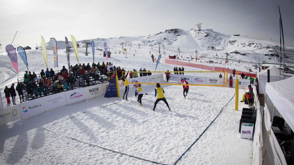 Higuerón Resort, patrocinador oficial del primer torneo Internacional de Snow Volley en España