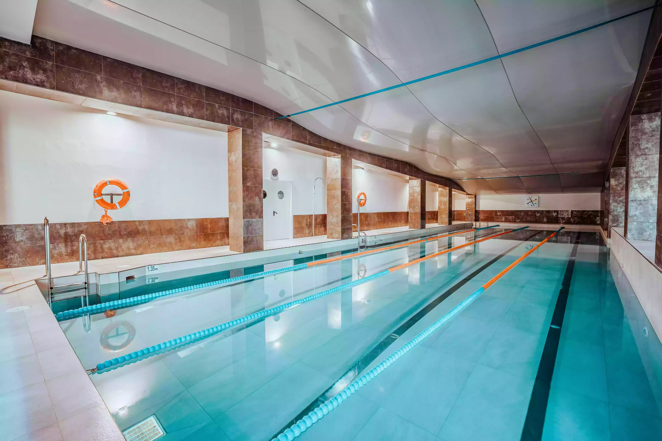 piscina cubierta Sport Club