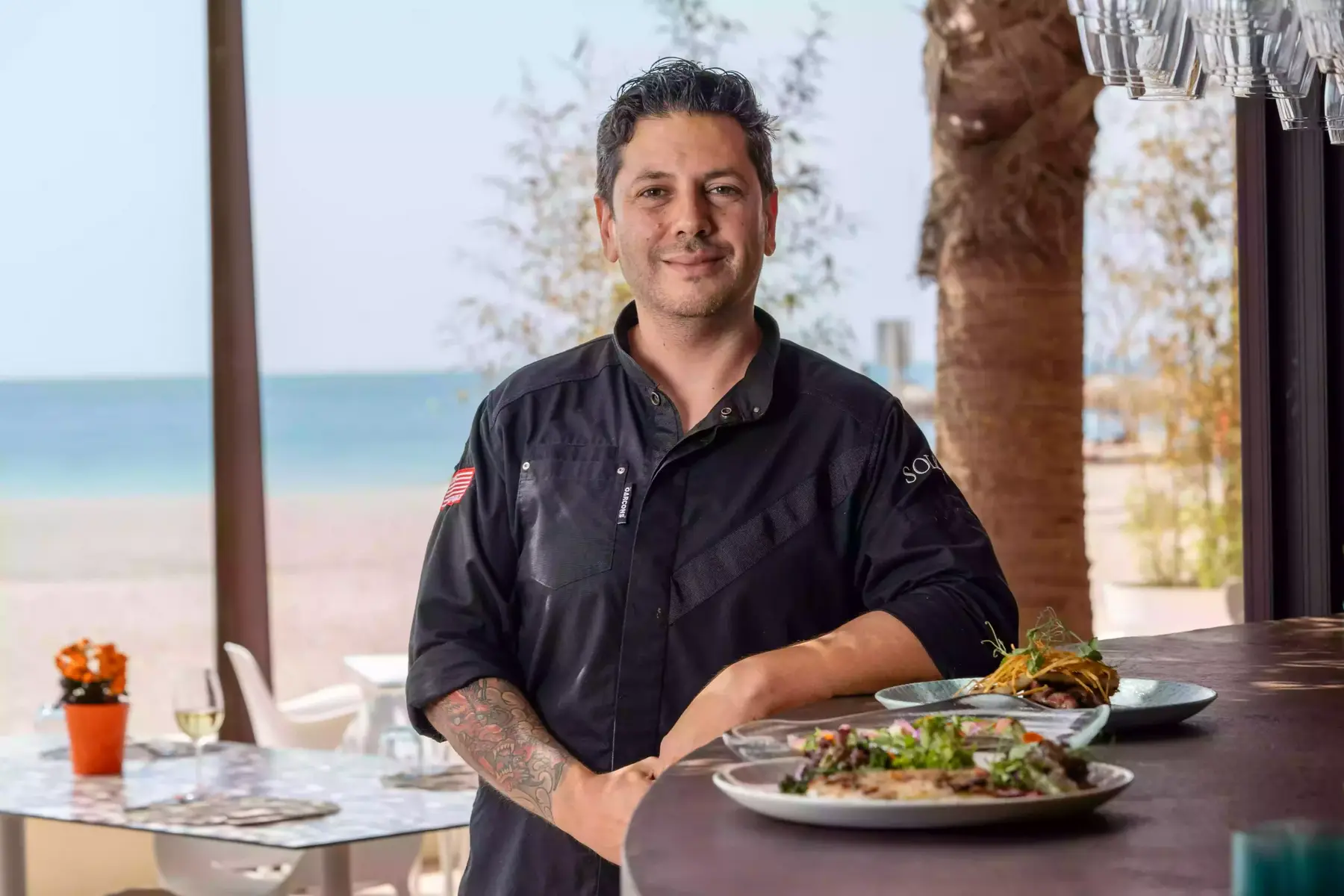Diego Gallegos en The Beach