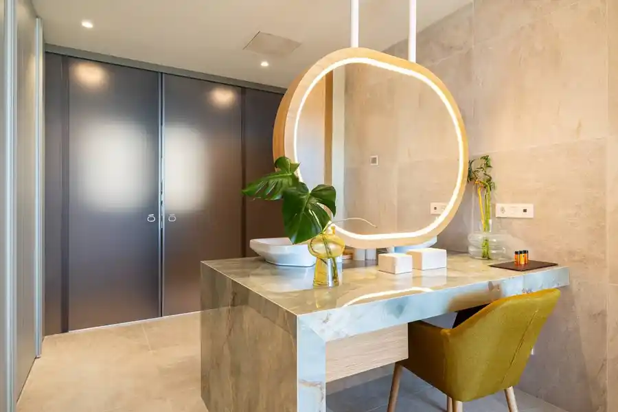 zona tocador baño Suite