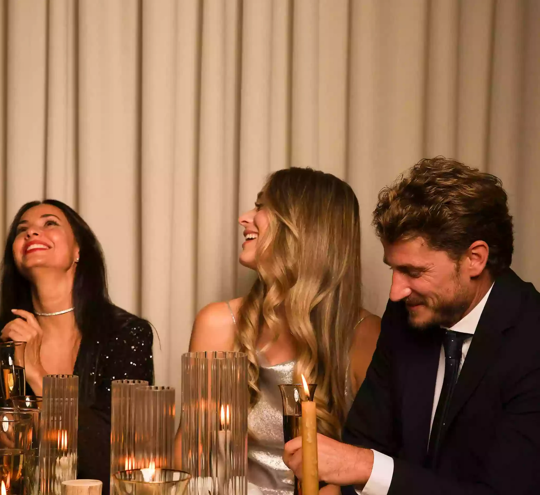 disfrutando cena Higuerón